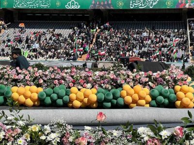 حضور پرشور مردم در اجتماع «محفل قرآنی امام حسنی ها» / طبقه اول ورزشگاه آزادی تکمیل شد