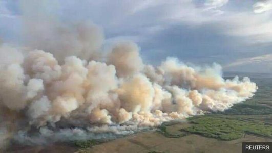 آغاز آتش سوزی های طبیعی در کانادا؛ هزاران نفر دستور تخلیه گرفتند