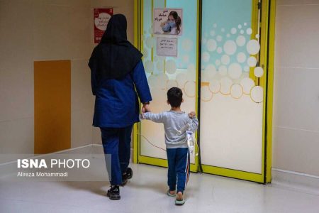 درمان رایگان کودکان زیر 7 سال یکی از ماندگارترین خدمات دولت های بعد از انقلاب