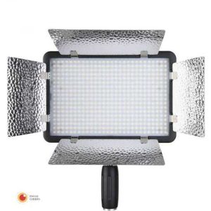 برسی پنل ال ای دی گودکس 500LRC مدل Godox LED500LRC LED Video Light