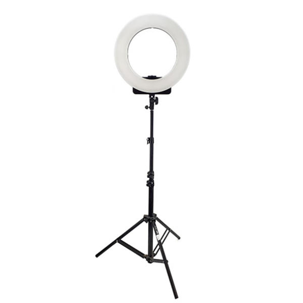 برسی رینگ لایت عکاسی Ring Light FE 580 III با صفحه نمایش