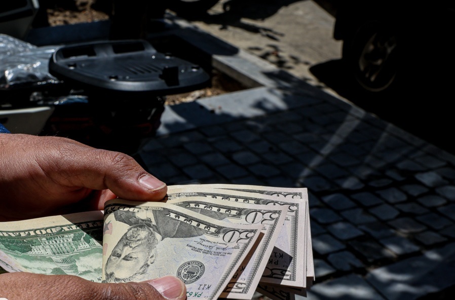 طلا | اردیبهشت قیمت دلار، سکه و طلا در بازار امروز پنجشنبه ۱۱ اردیبهشت ۱۴۰۴