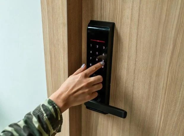 چرا قفل دیجیتال اثر انگشت را شناسایی نمی کند؟